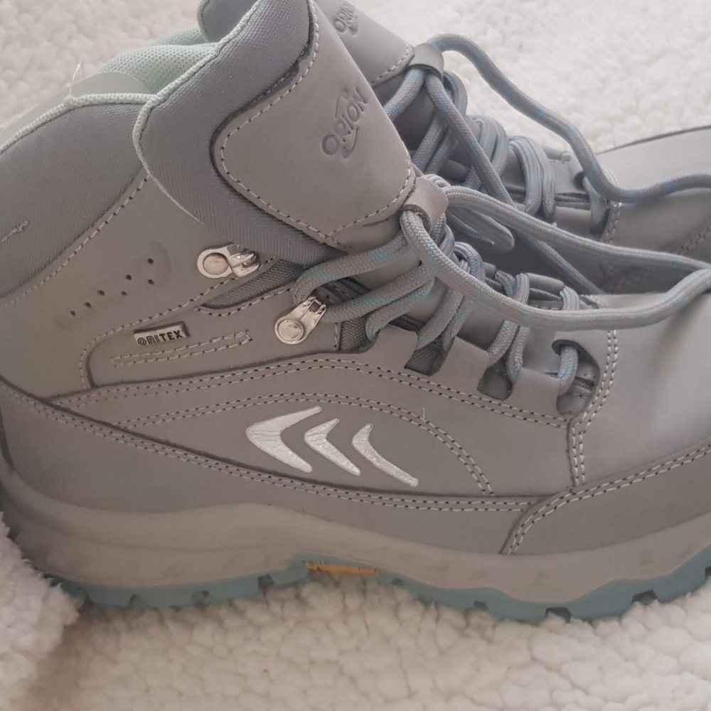 winter boots - Picture 3 of 6